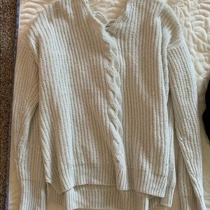 beautiful white sweater!!